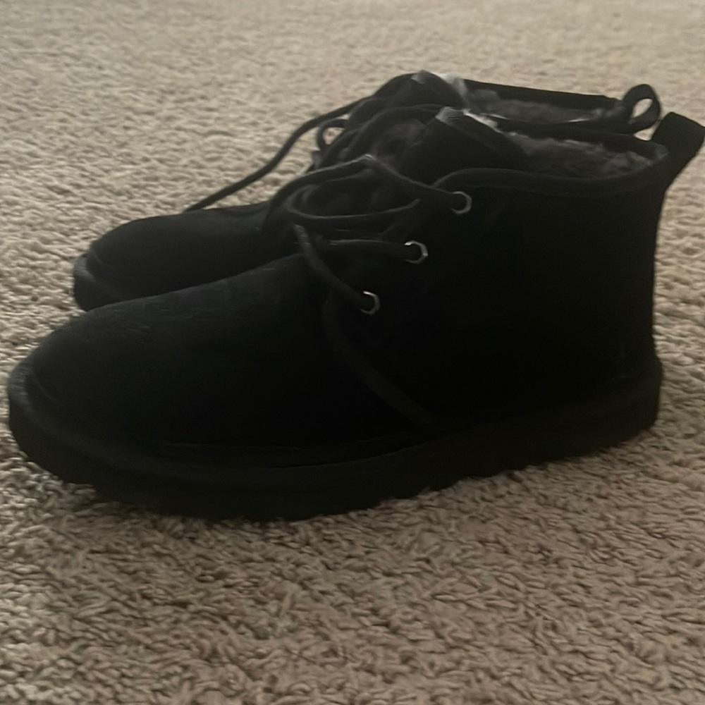Brand new never worn mens UGG boots size 10